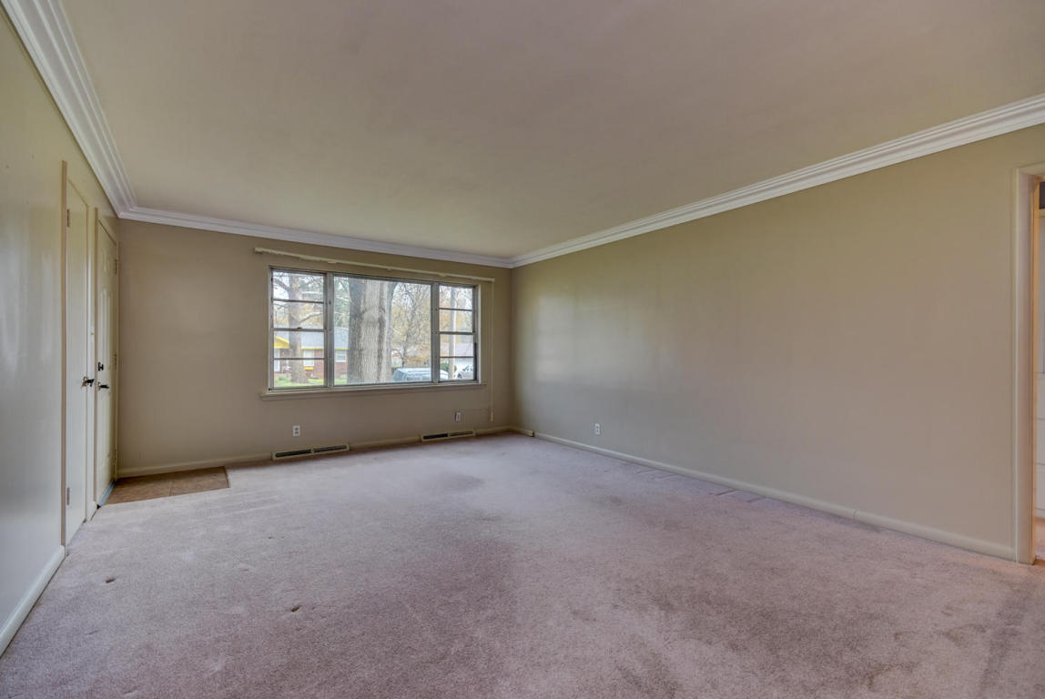 2311 South Dollison Avenue, Springfield, MO 65807