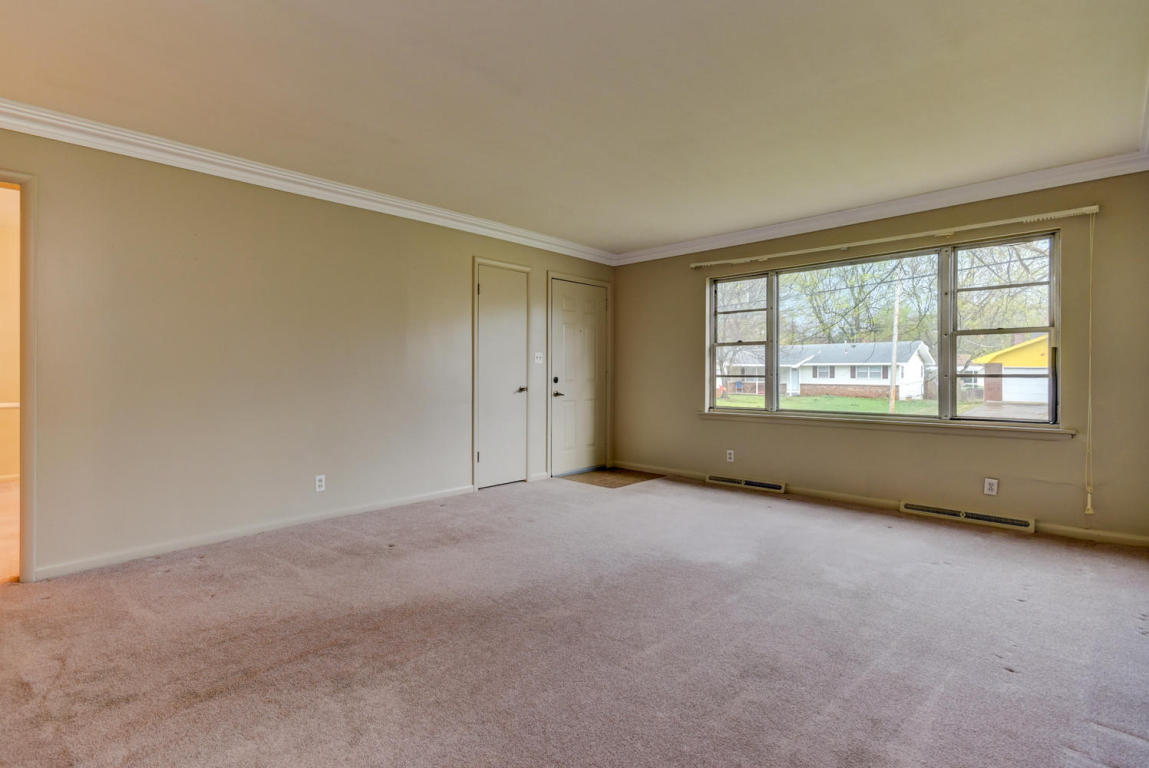 2311 South Dollison Avenue, Springfield, MO 65807