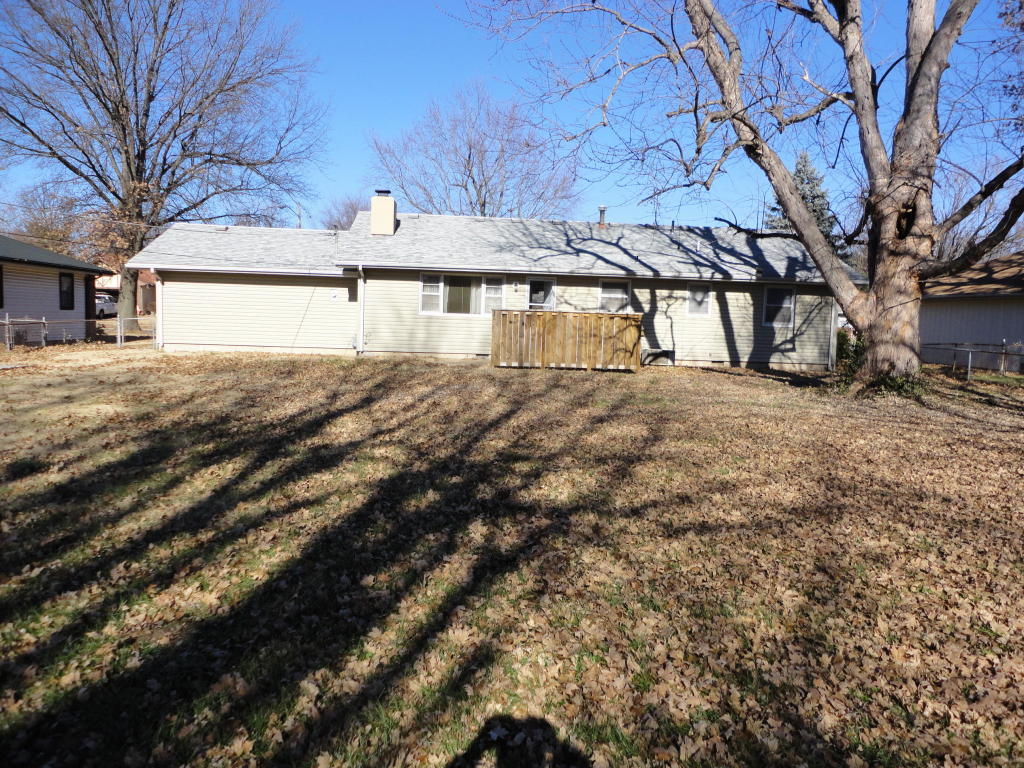 1142 West Berkeley Street, Springfield, MO 65807