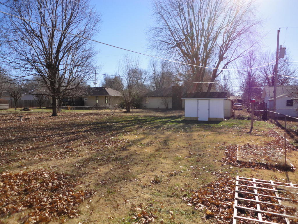 1142 West Berkeley Street, Springfield, MO 65807