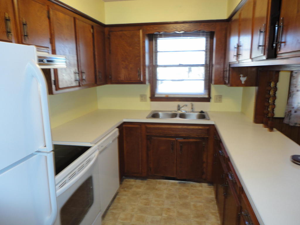 1142 West Berkeley Street, Springfield, MO 65807