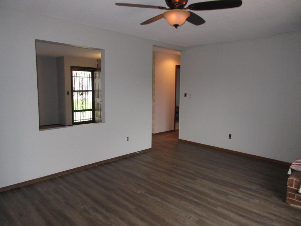 2928 S Galahad Court, Springfield, MO 65807