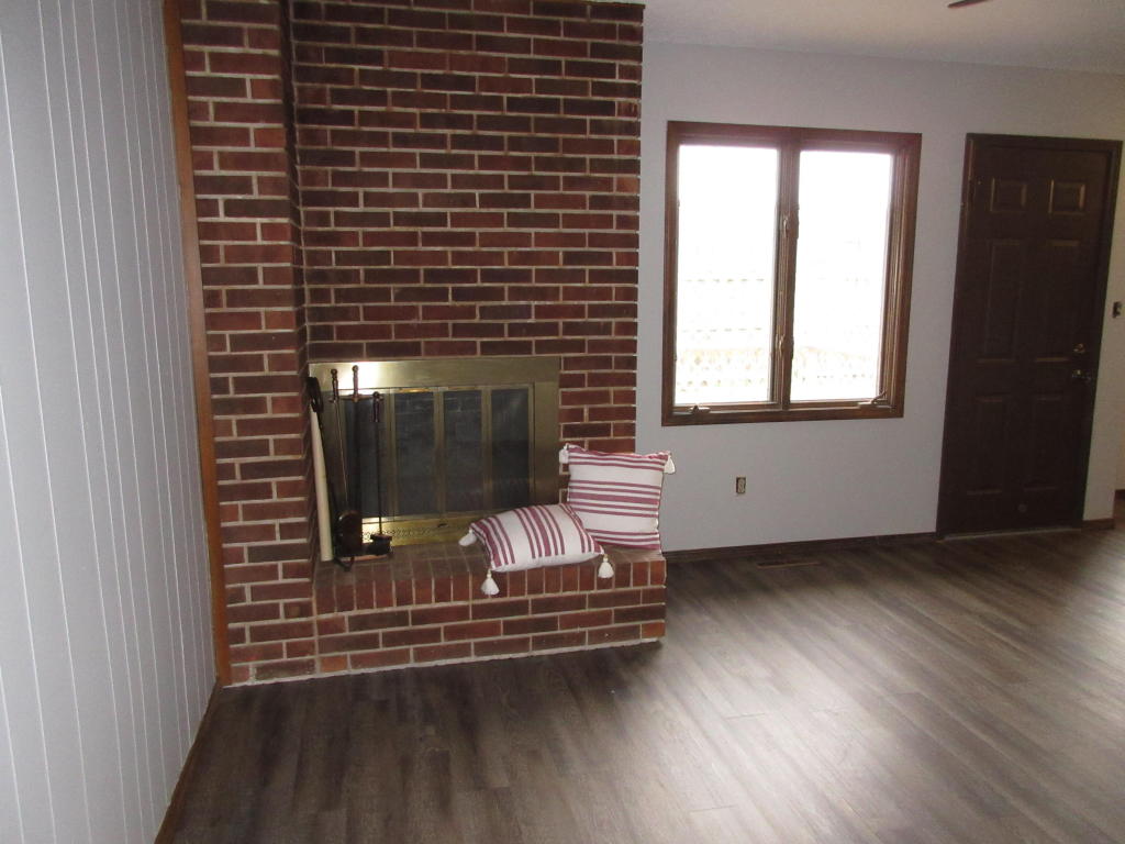 2928 S Galahad Court, Springfield, MO 65807