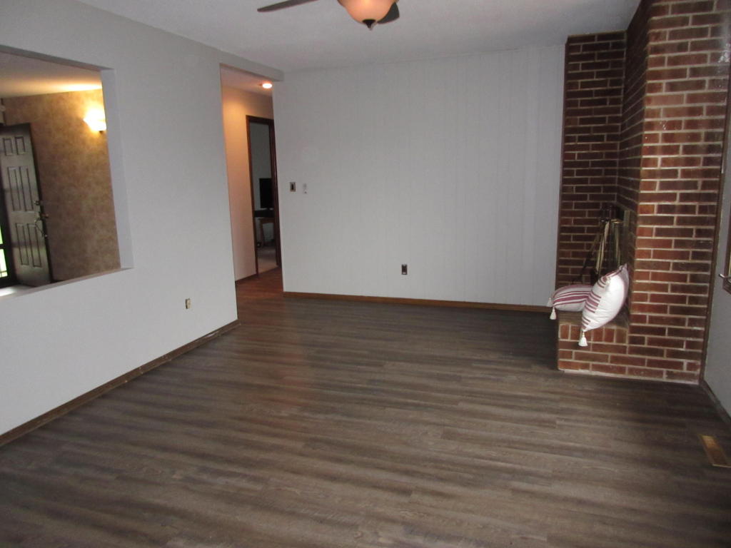 2928 S Galahad Court, Springfield, MO 65807