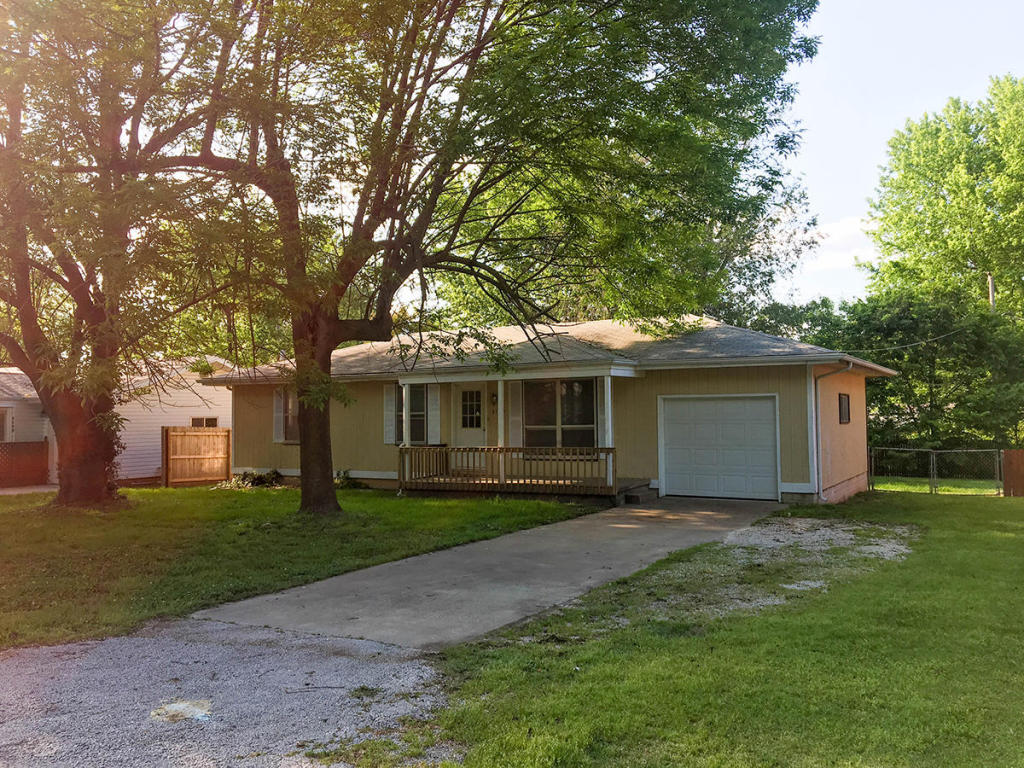 3153 West Farm Rd 168, Springfield, MO 65807