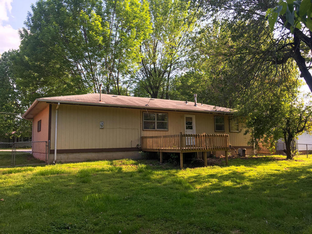3153 West Farm Rd 168, Springfield, MO 65807