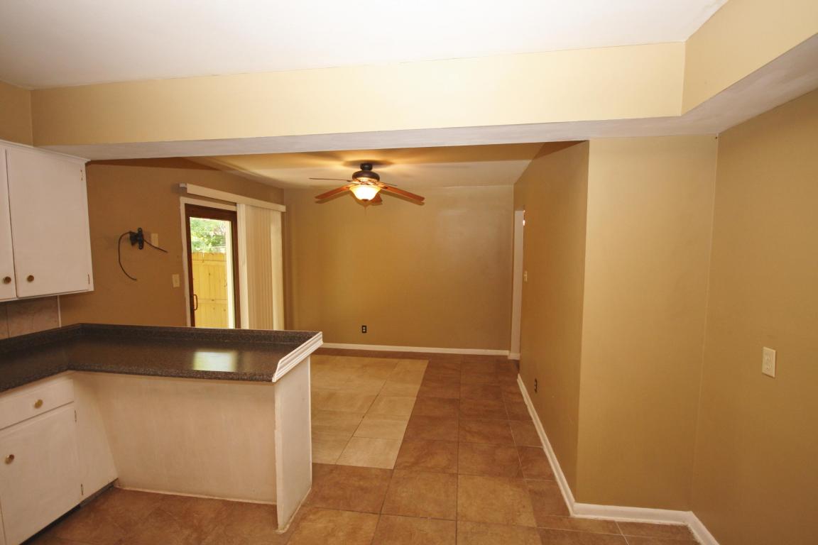 1902 South Weaver Avenue, Springfield, MO 65807