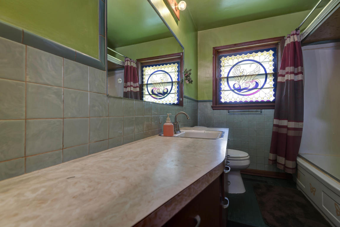 2361 South Roanoke Avenue, Springfield, MO 65807