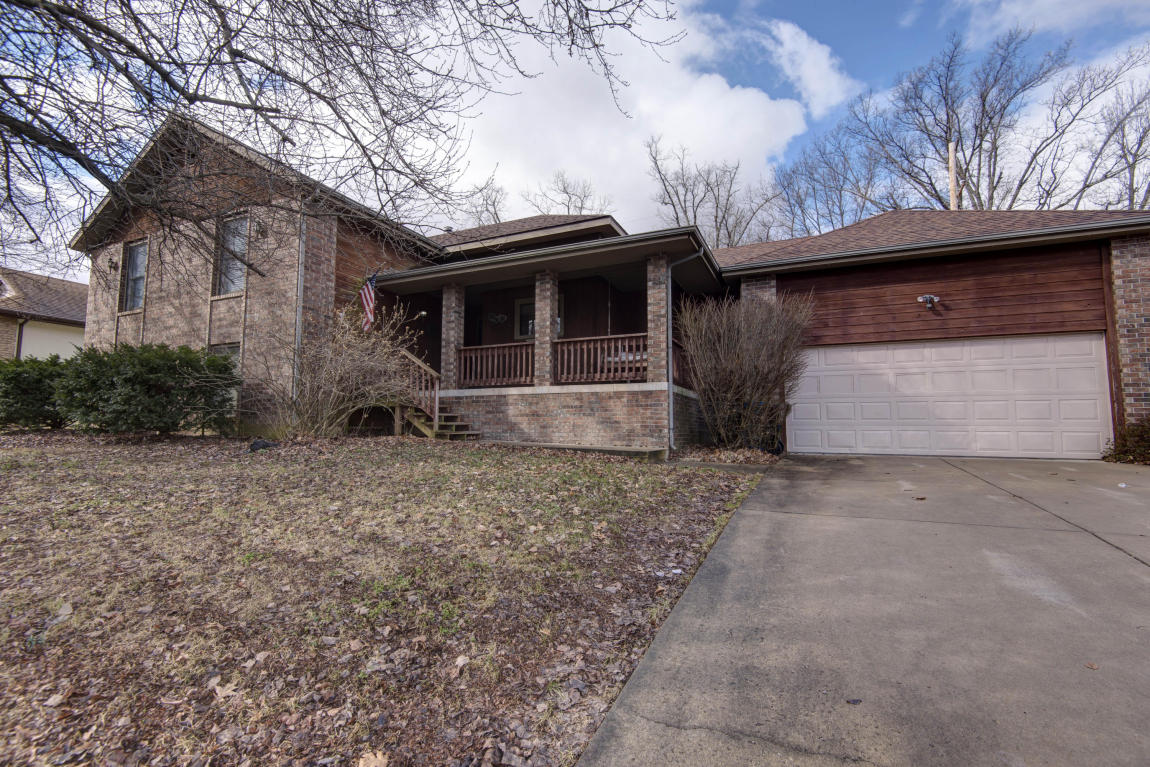 5515 South Westwood Avenue, Springfield, MO 65810