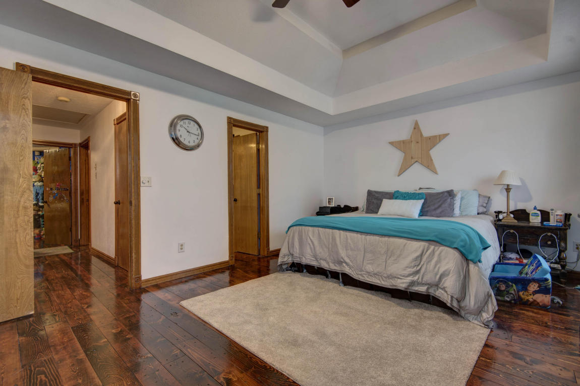 5515 South Westwood Avenue, Springfield, MO 65810