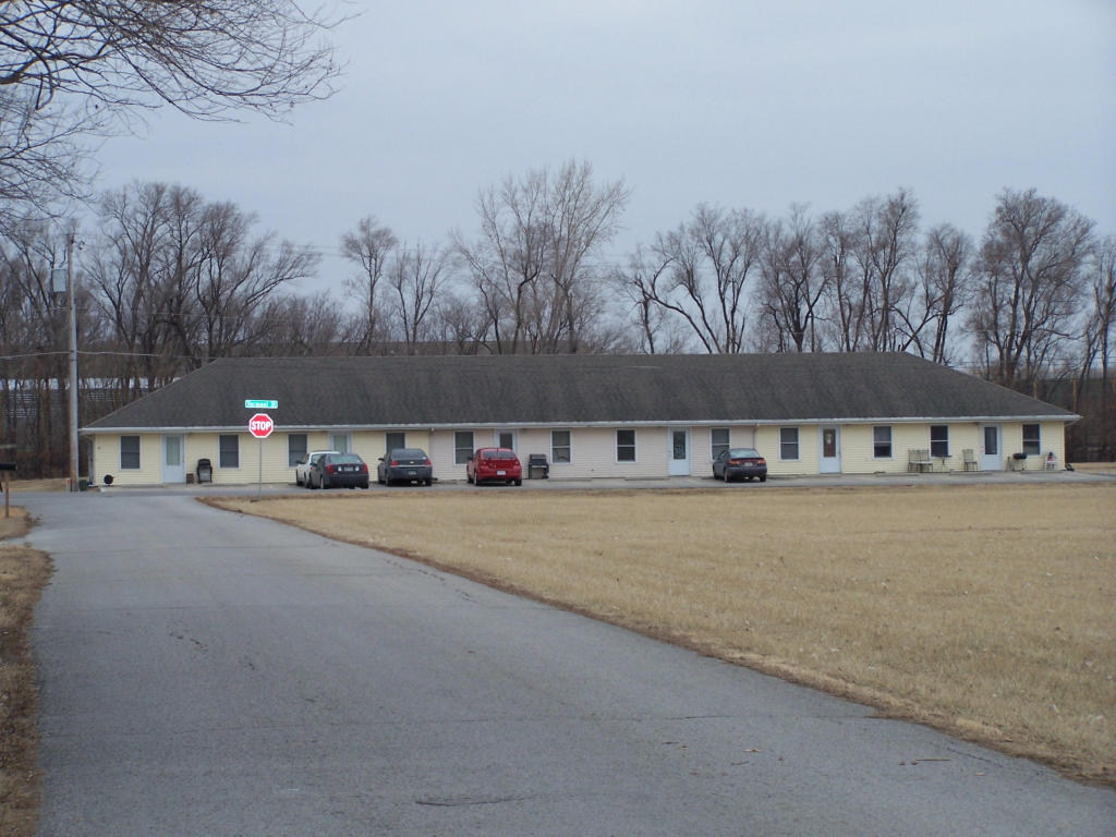 1402Vermont St, Elwood, MO 66024