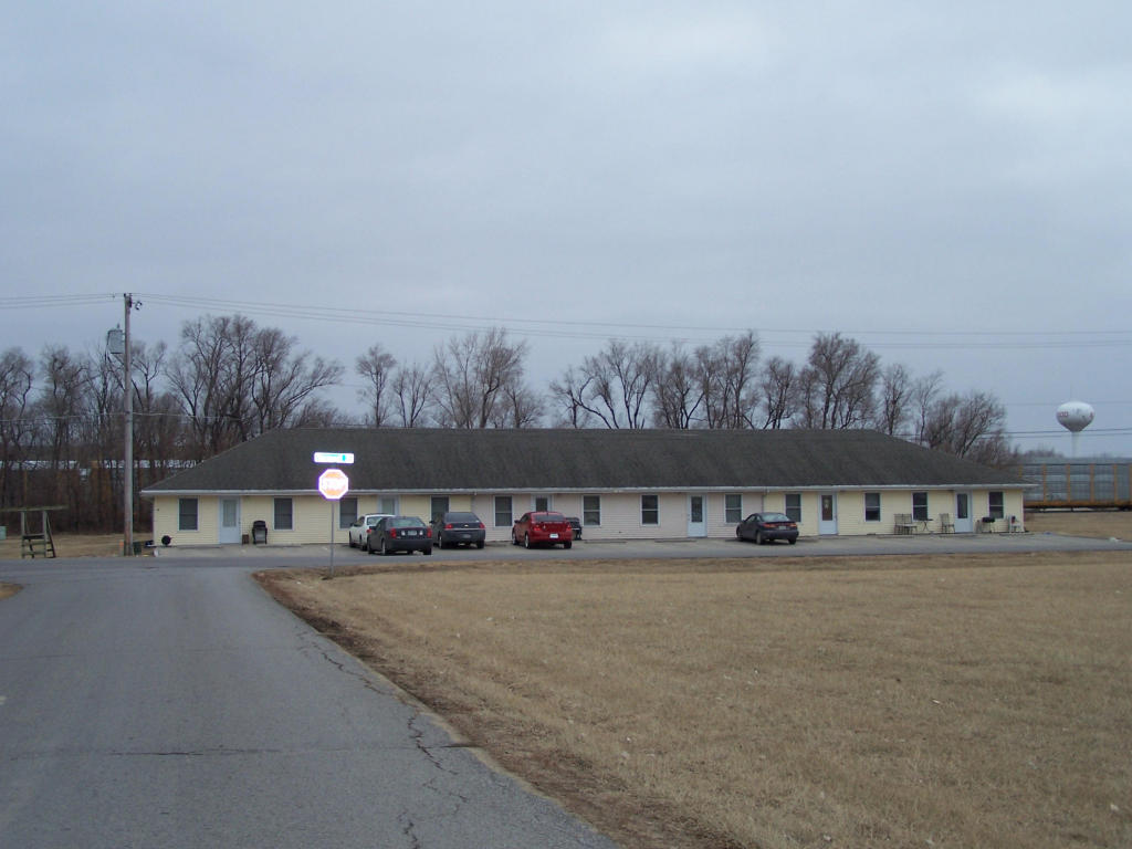 1402Vermont St, Elwood, MO 66024