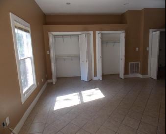 214 S Center StHolly Springs, MS, 38635Marshall County