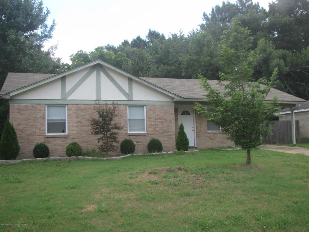 6910 CAMELOT, Horn Lake, MS 38637