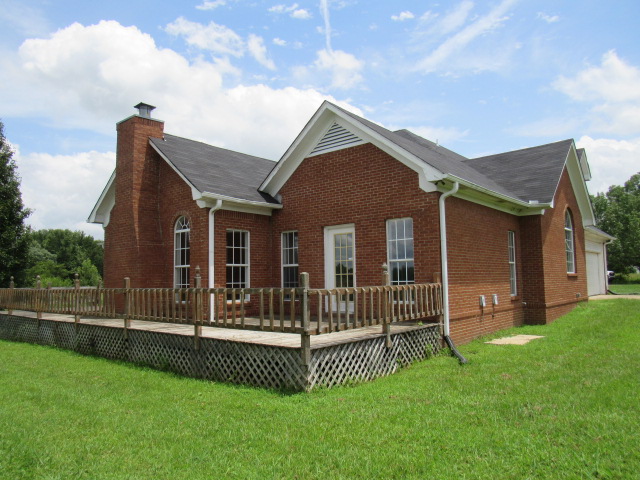 385 Magnolia DriveSenatobia, MS, 38668Tate County