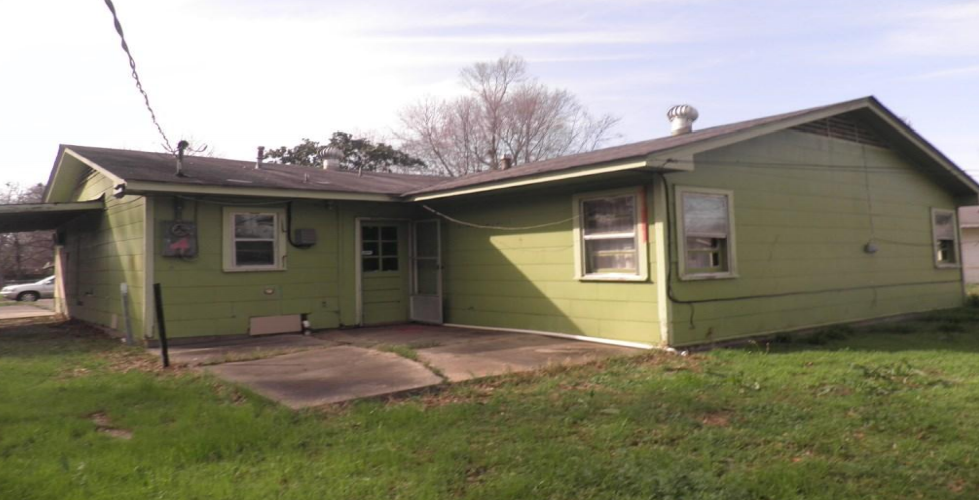 952 E Lynne CircleGreenville, MS, 38701Washington County