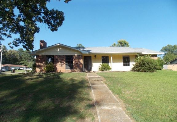 1807 Rollingwood DrTupelo, MS, 38801Lee County