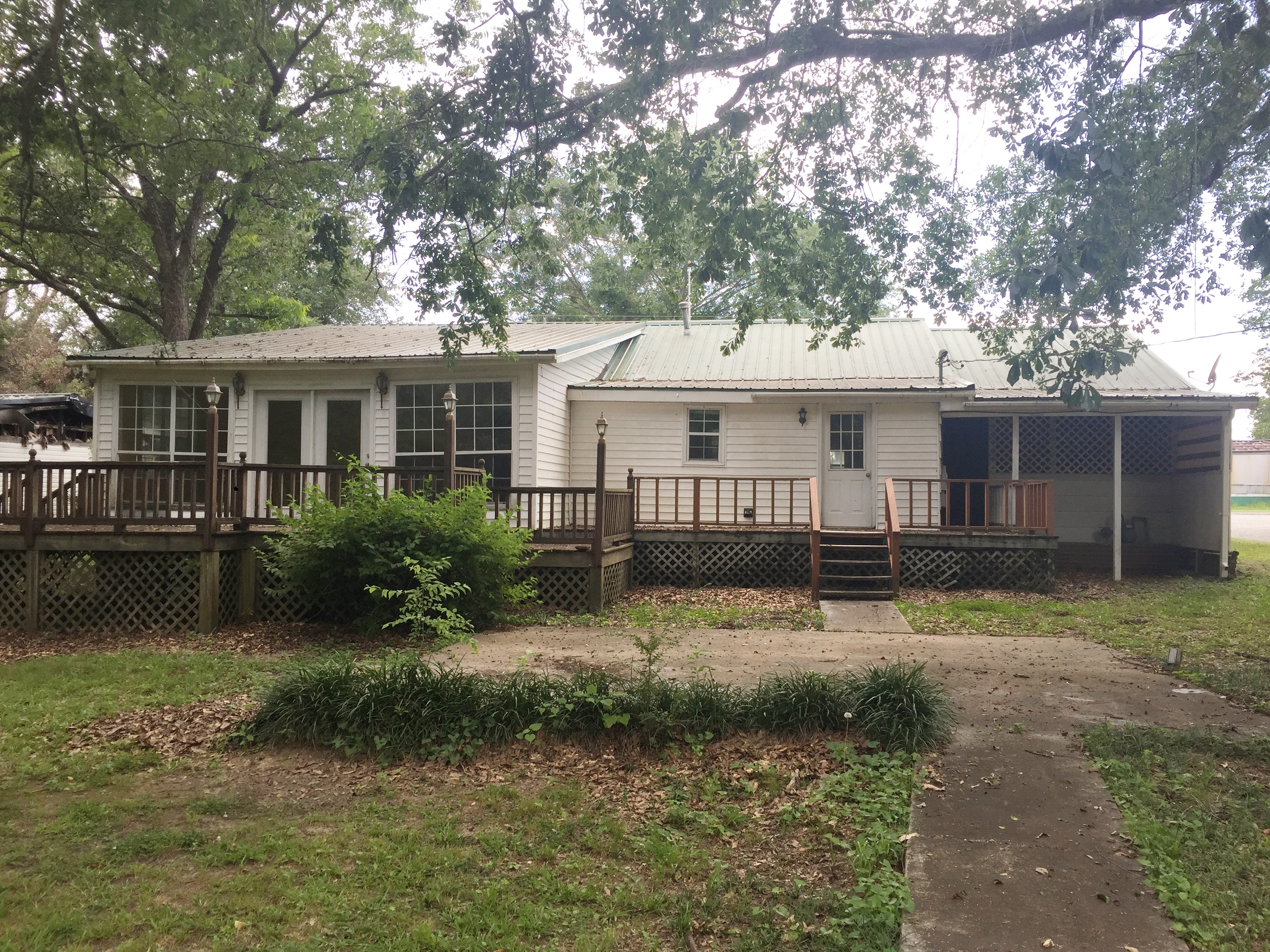 112 Peggy StNettleton, MS, 38858Monroe County
