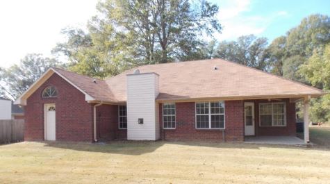 144 Oak Pointe DrPlantersville, MS, 38862Lee County