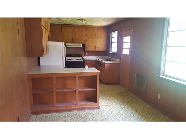 106 Jan StVerona, MS, 38879Lee County
