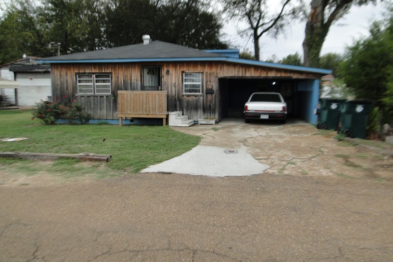 918 South Main, Greenwood, MS 38930