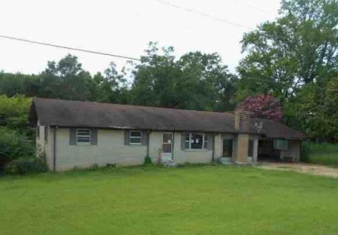 217 N Murphree StPittsboro, MS, 38951Calhoun County