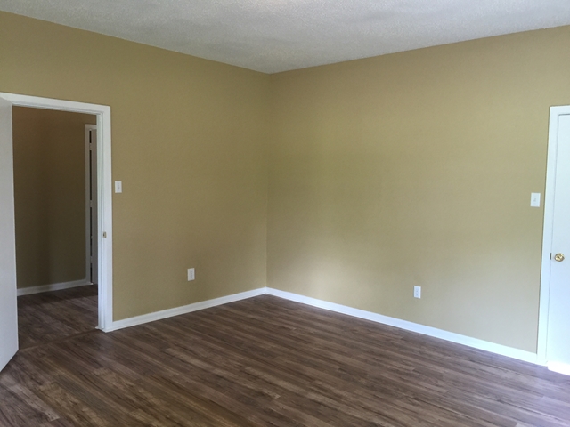 1008 Robinson, Water Valley, MS 38965