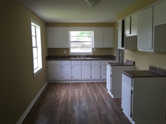 1008 Robinson, Water Valley, MS 38965