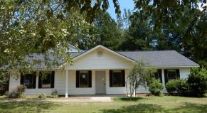 398 Chenoa AveCarthage, MS, 39051Leake County