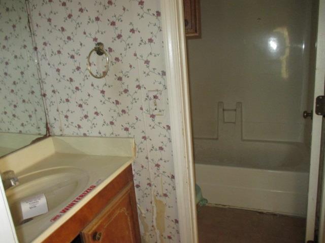 117 Amberwood DrClinton, MS, 39056Hinds County