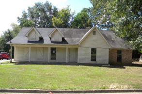 109 Casa Grande DrClinton, MS, 39056Hinds County