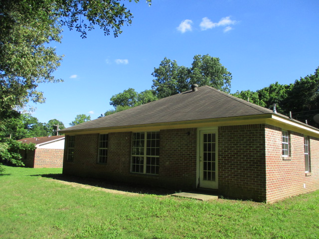 1230 Cemetery RdEdwards, MS, 39066Hinds County