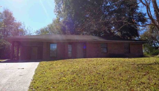 211 Vicksburg StEdwards, MS, 39066Hinds County