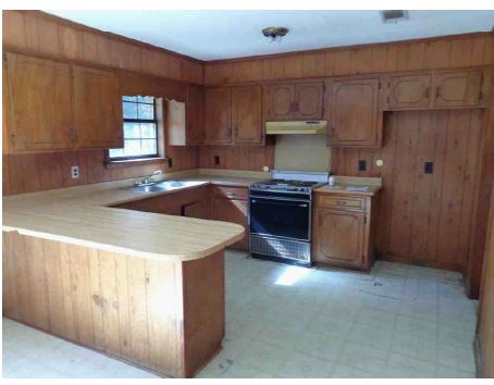 211 Vicksburg StEdwards, MS, 39066Hinds County