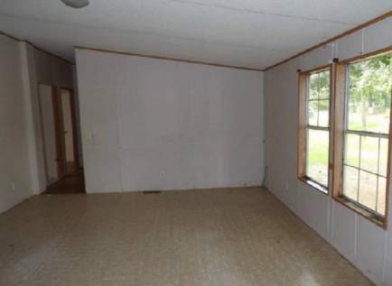 147 Byron RdMount Olive, MS, 39119Simpson County