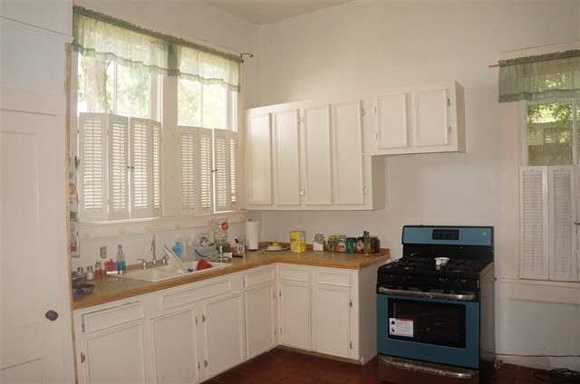 7 Fourth St, Natchez, MS 39120