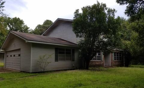 128 A Kaiser Lake RdNatchez, MS, 39120Adams County