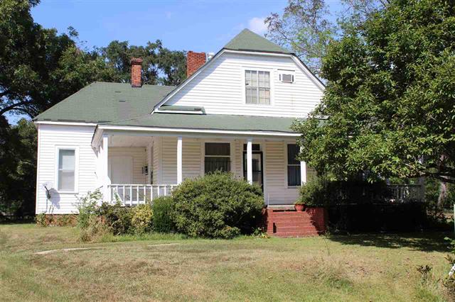 325 E. Main St, Utica, MS 39175