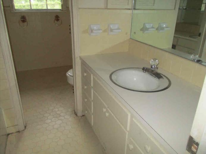 331 Colonial DrJackson, MS, 39204Hinds County