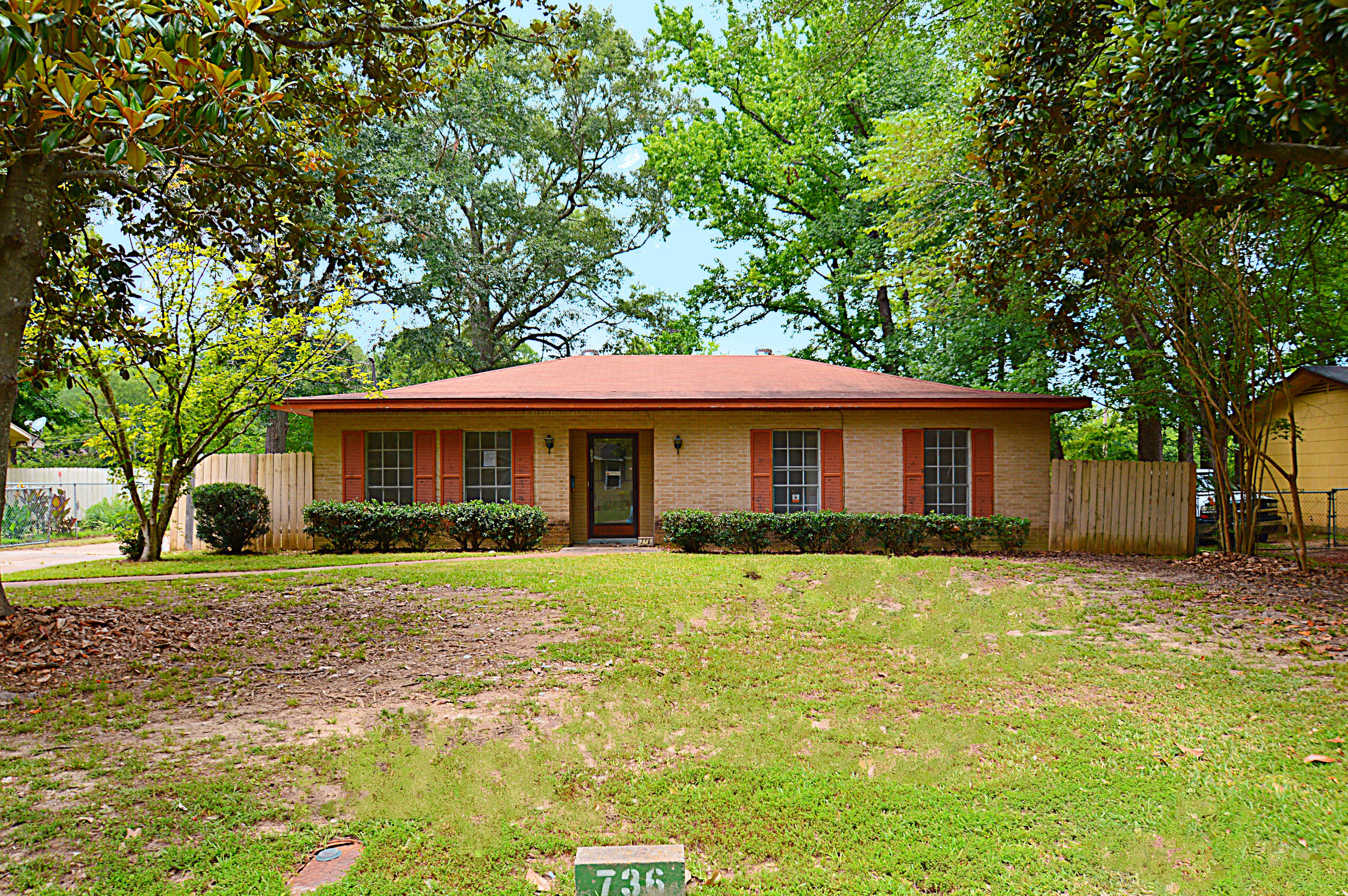 736 Benning RdJackson, MS, 39206Hinds County