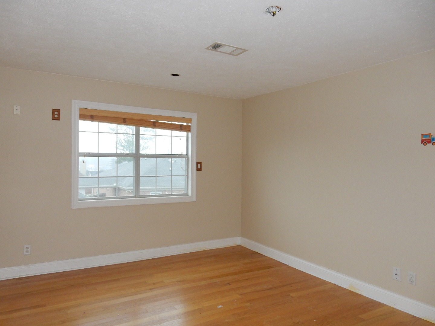 4832 Chastain DrJackson, MS, 39206Hinds County