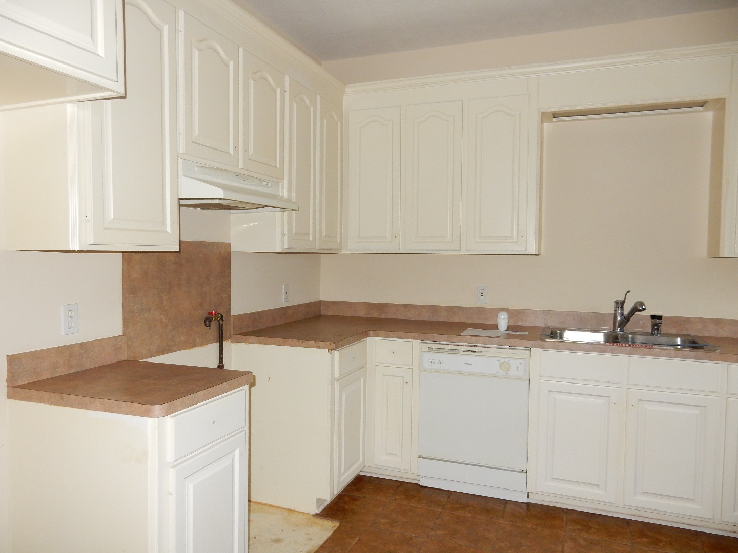 4832 Chastain DrJackson, MS, 39206Hinds County