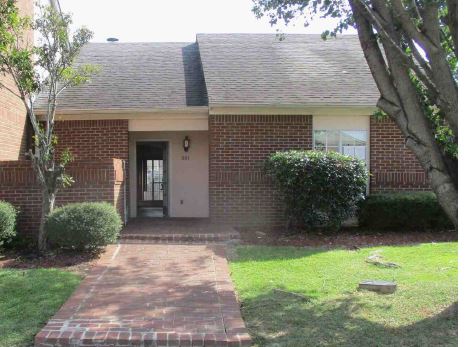 981 Chastain DrJackson, MS, 39206Hinds County