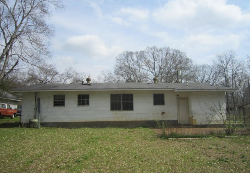 1527 Burton StJackson, MS, 39209Hinds County