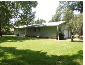 927 Adkins BlvdJackson, MS, 39211Hinds County