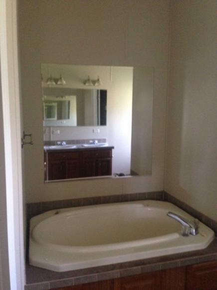 Stoney Creek Mobile Home Community 323 Jefferson StreetRichland, MS 39218
