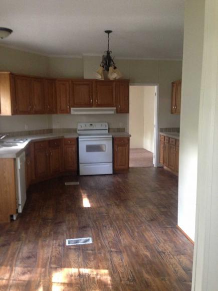 Stoney Creek Mobile Home Community 323 Jefferson StreetRichland, MS 39218