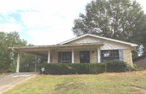 1826 16th AveMeridian, MS, 39301Lauderdale County