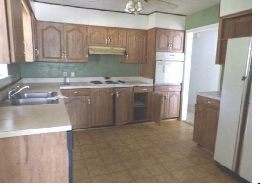 1826 16th AveMeridian, MS, 39301Lauderdale County