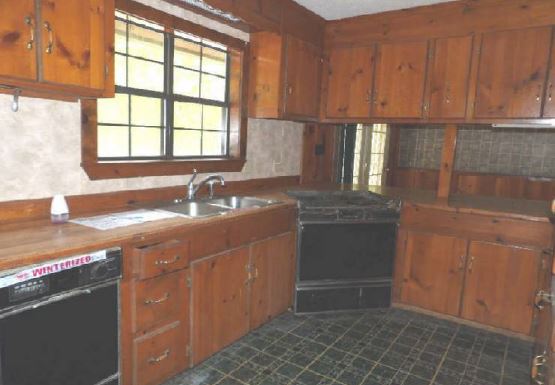 1905 22nd Avenue HeightsMeridian, MS, 39301Lauderdale County